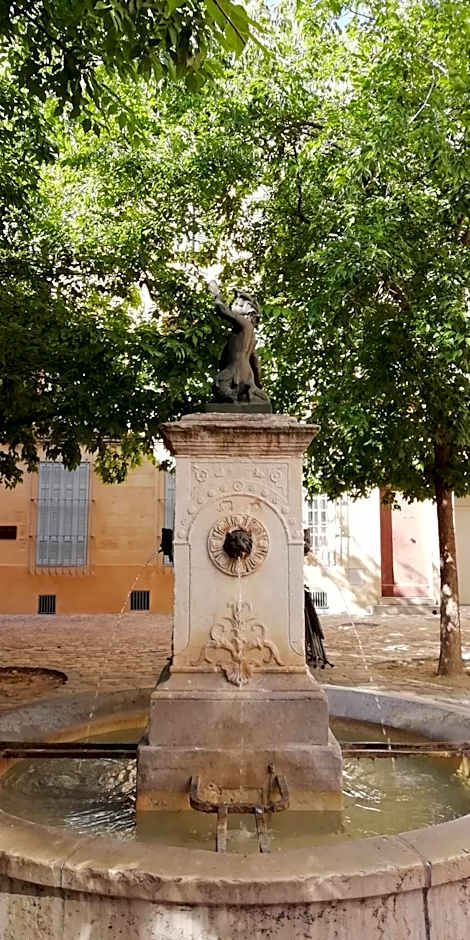 Sweet Home studio Aix en Pce, clim,terrasse,piscine,pkg,resto