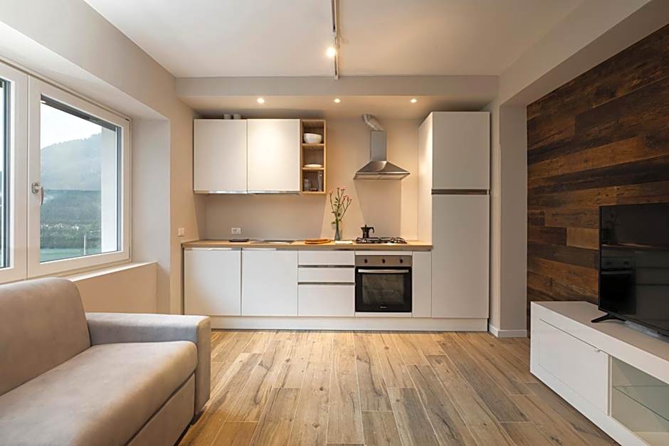 SnowLake Suite & Apartment