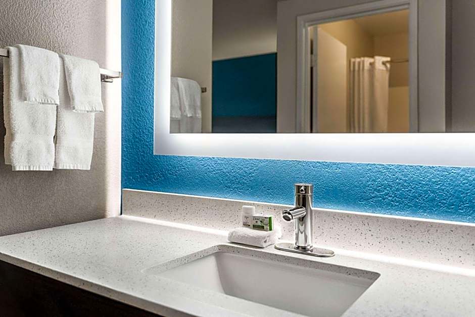 La Quinta Inn & Suites by Wyndham Chicago Tinley Park