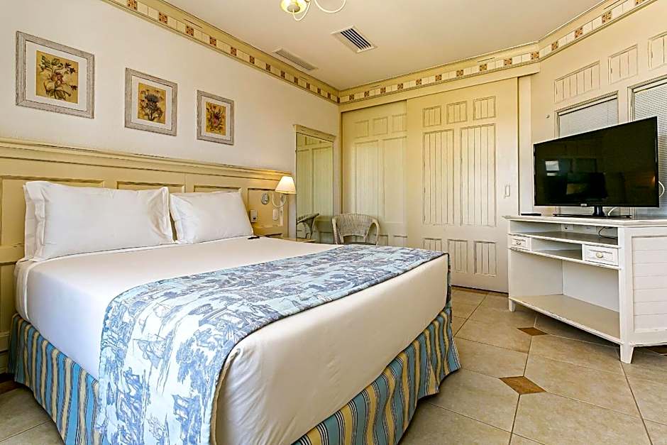 Beachfront Studios at IL Campanario Resort ILCTOP