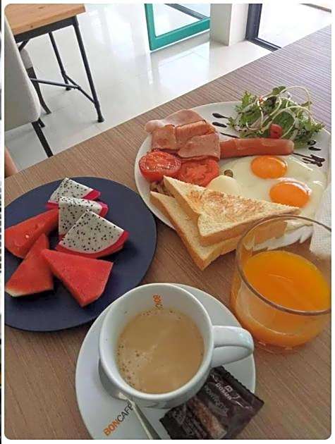 Kata Beach Poshtel Phuket