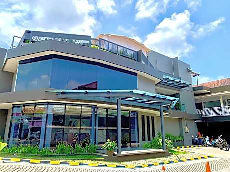 ALULA HOTEL MALINGPING