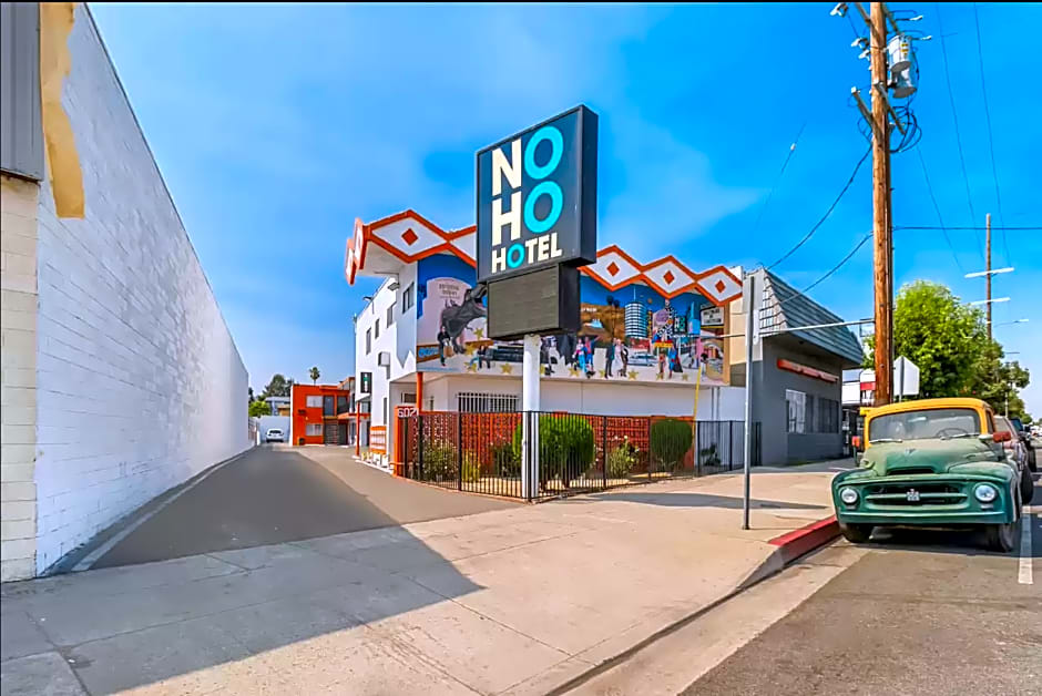 Rodeway Inn & Suites North Hollywood Burbank Airport - Universal Area