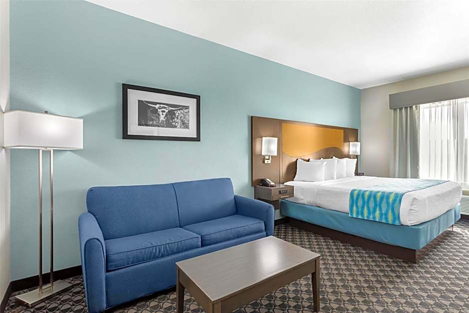 Best Western Plus Waller Hotel