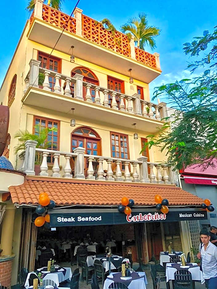 El Cielo Hotel