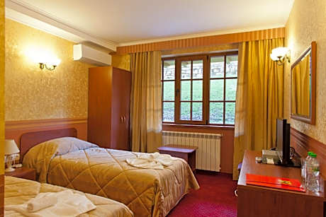 Economy Room on Ground Floor (No Balcony)