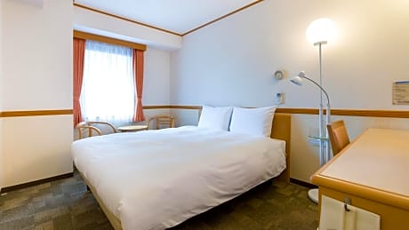 Double Room - High Floor - Non-Smoking
