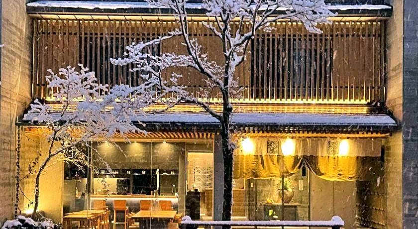 Higashiyama Shikikaboku