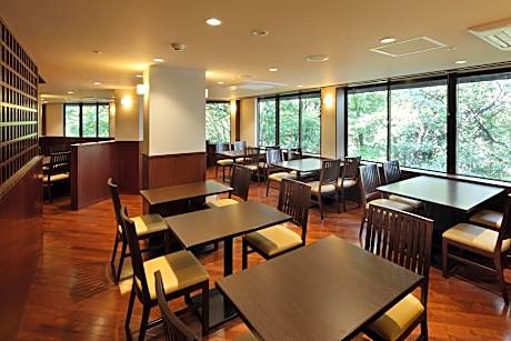 Kagaribi No Yu Ryokusuitei