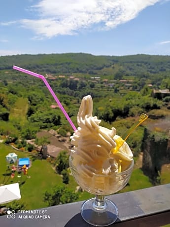 Hotel El Yedron