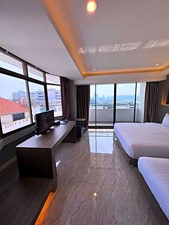 Superior Triple Room with Sea View