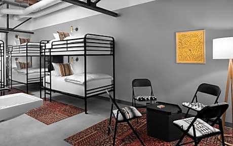 Bed in 6-Bed Mixed Dormitory Room