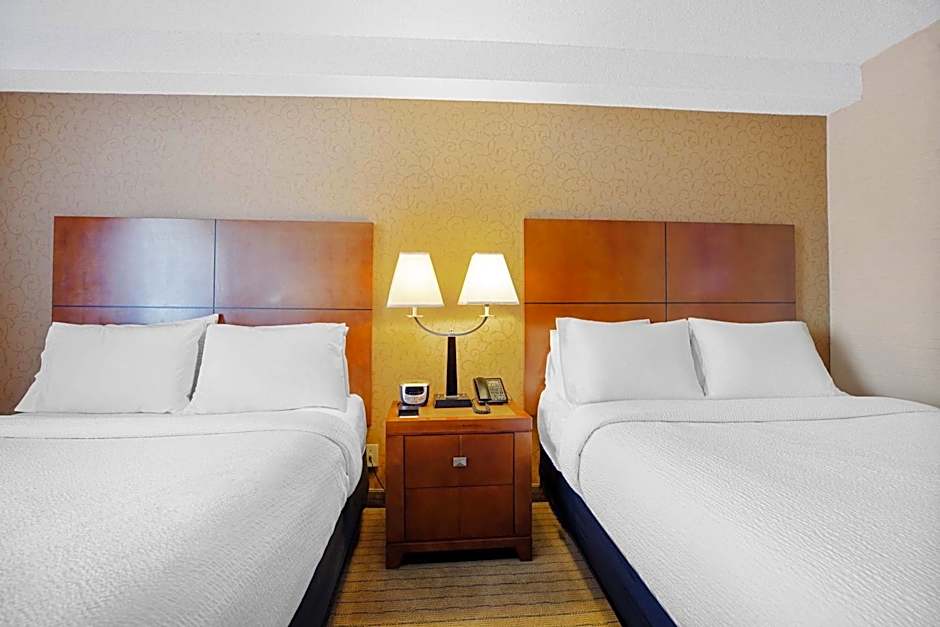 Sandman Hotel & Suites London Downtown