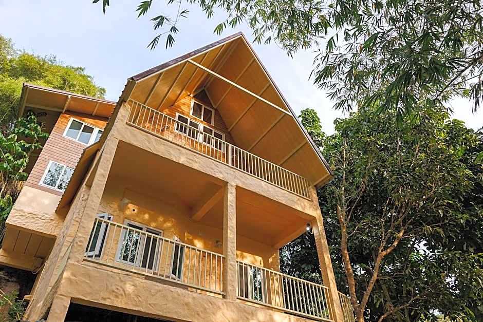 Baandin Chiewlarn Resort