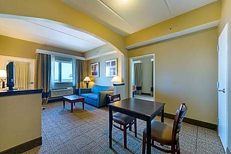 Business King Suite - Non-Smoking