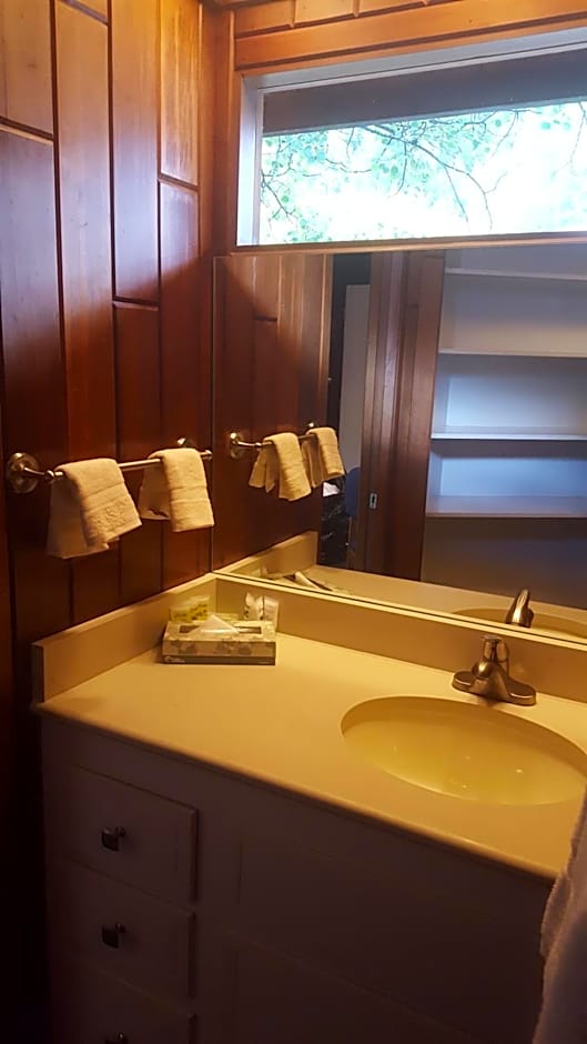 St Moritz Lodge and Condominiums