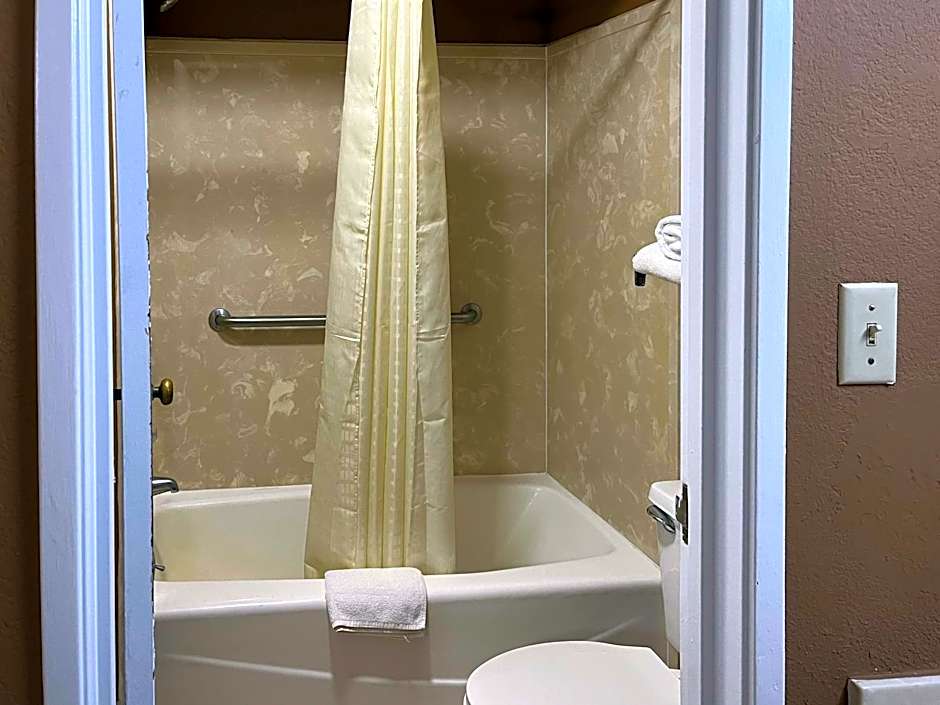 Studio 6 Millington TN