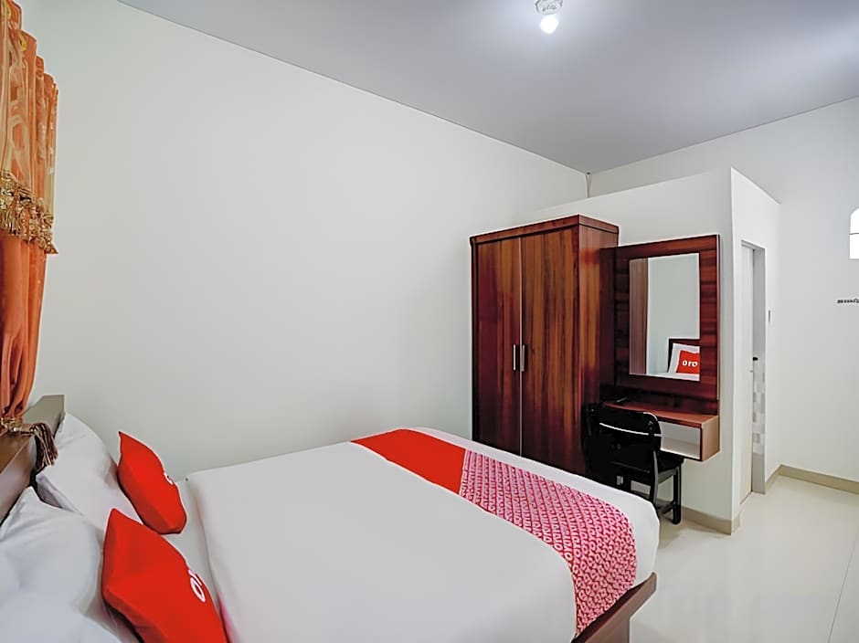 RedDoorz @ Teratai Homestay Medan Amplas