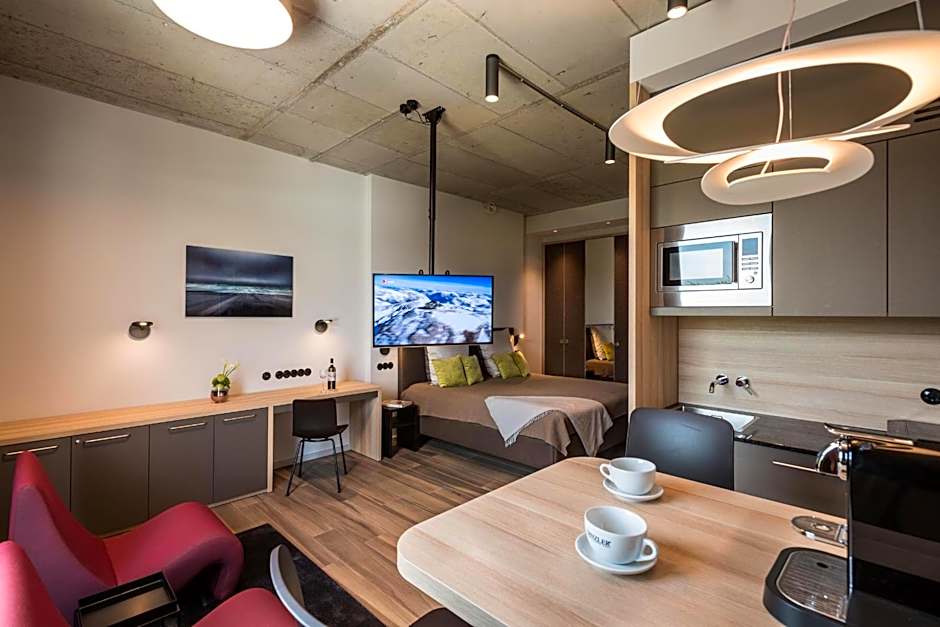 Golden Ball, Exclusive Serviced Apartments Munich