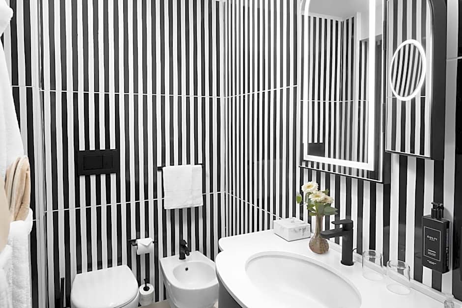 Anglo American Hotel Florence, Curio Collection by Hilton