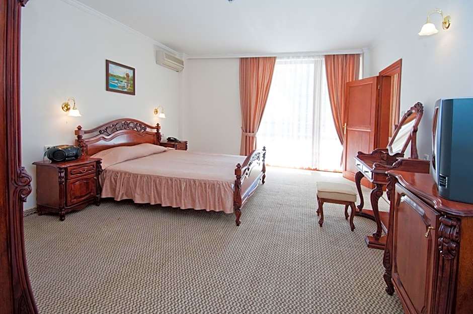 Mercury Hotel- All Inclusive