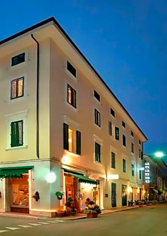 Hotel Marina