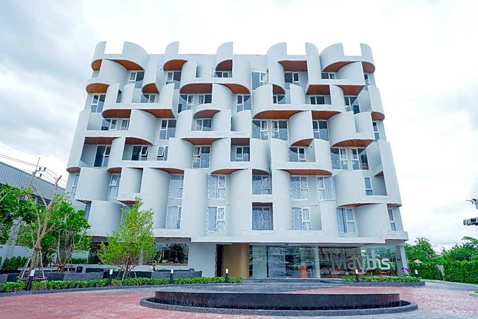 Maybis Hotel