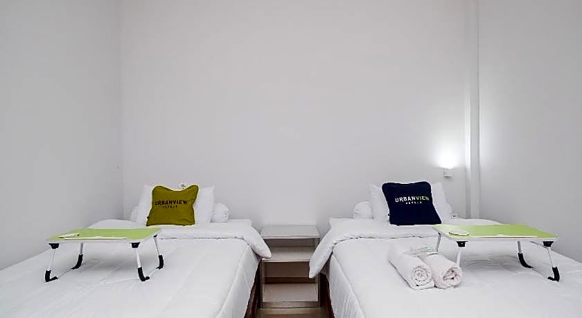 Urbanview Syariah Loji Arum Stasiun Klaten by RedDoorz