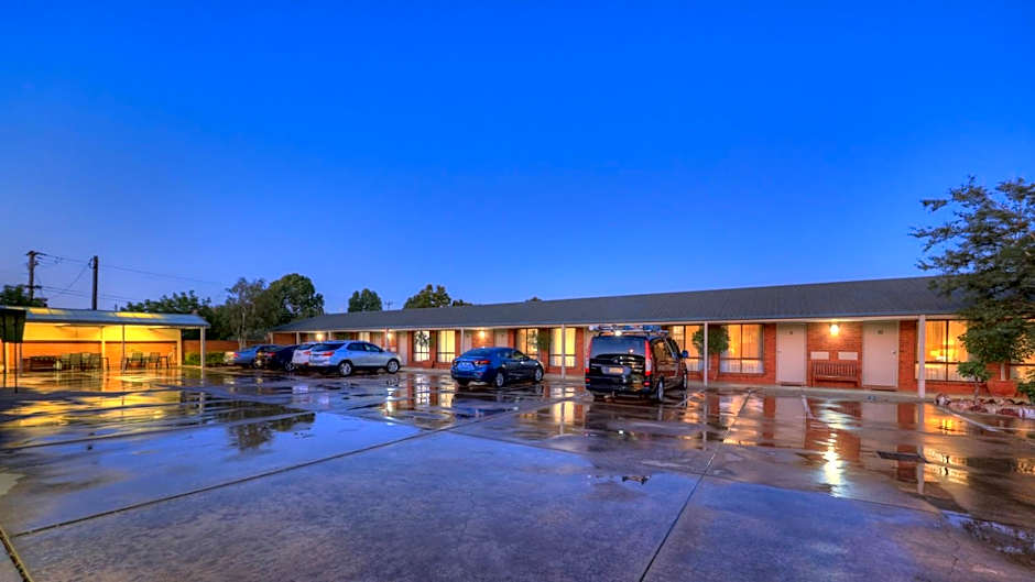 Moama Central Motel