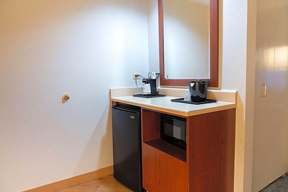 La Quinta Inn & Suites by Wyndham Bannockburn-Deerfield