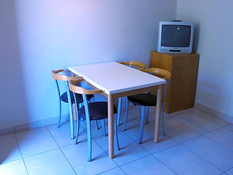 Saint Constantine Hotel