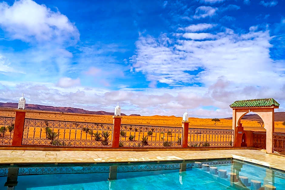 Porte De Sahara Ouzina