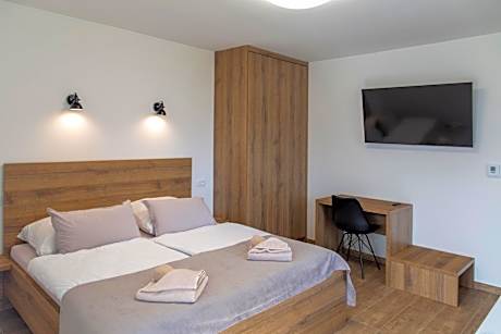 Deluxe Double Room with Bath