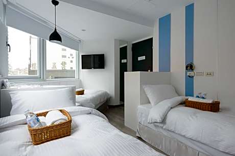 Female Standard Triple Room with Shared Bathroom and Toilet