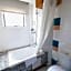 SSS Life Hotel