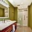 Home2 Suites by Hilton Charlotte Airport