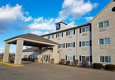 Oak Hill Inn & Suites