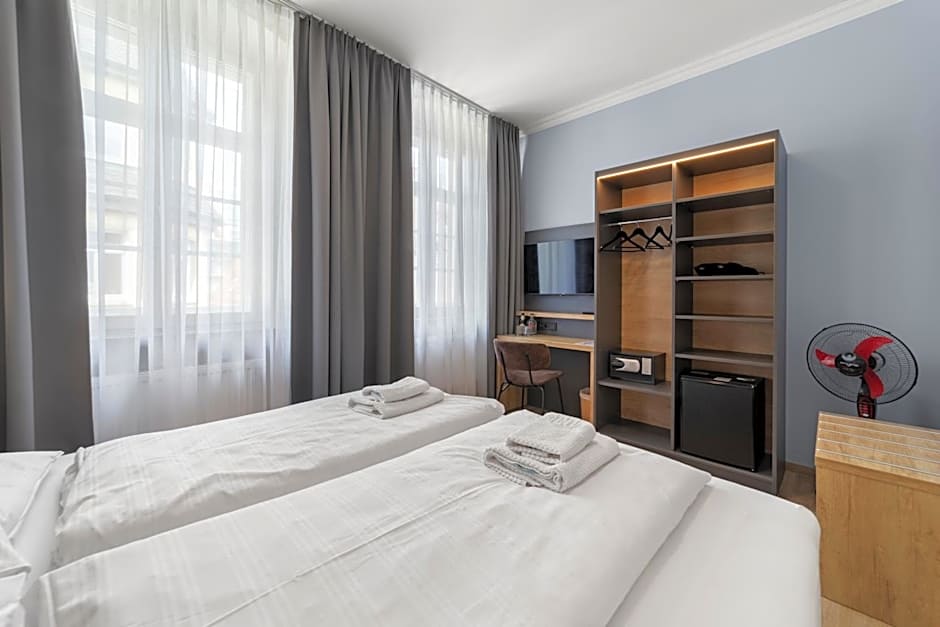 NEU - Sona Design Rooms - CITY CENTER -