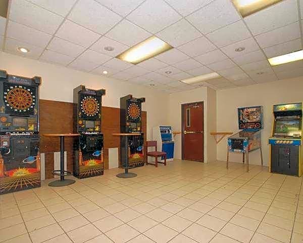 Knights Inn & Suites St. Clairsville