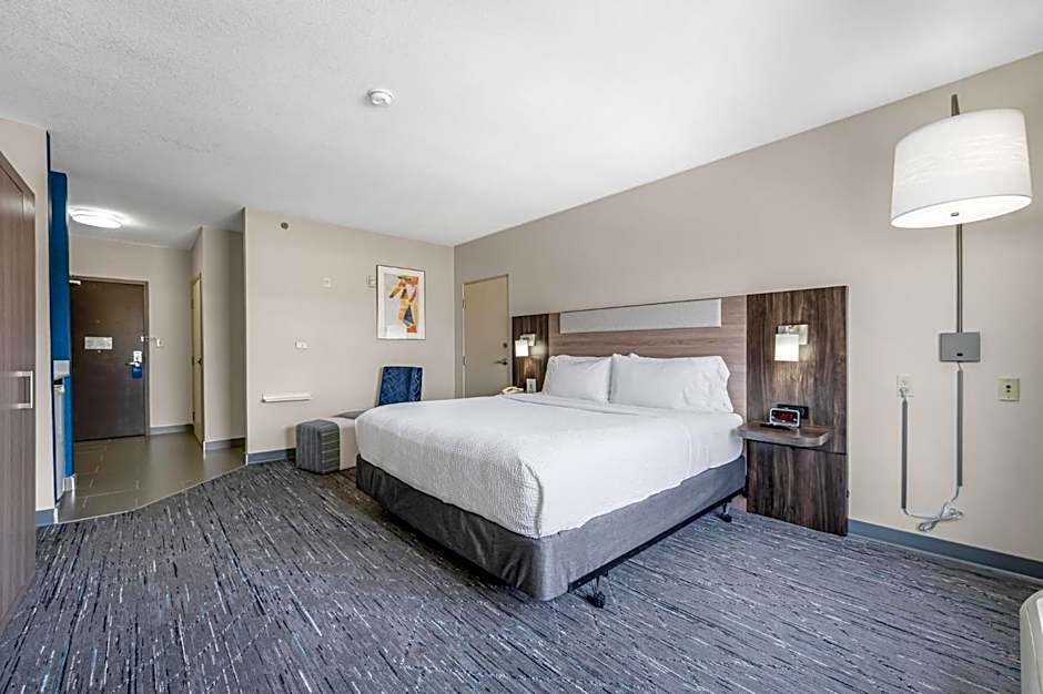 Holiday Inn Express Hotel & Suites-Edmonton South By IHG