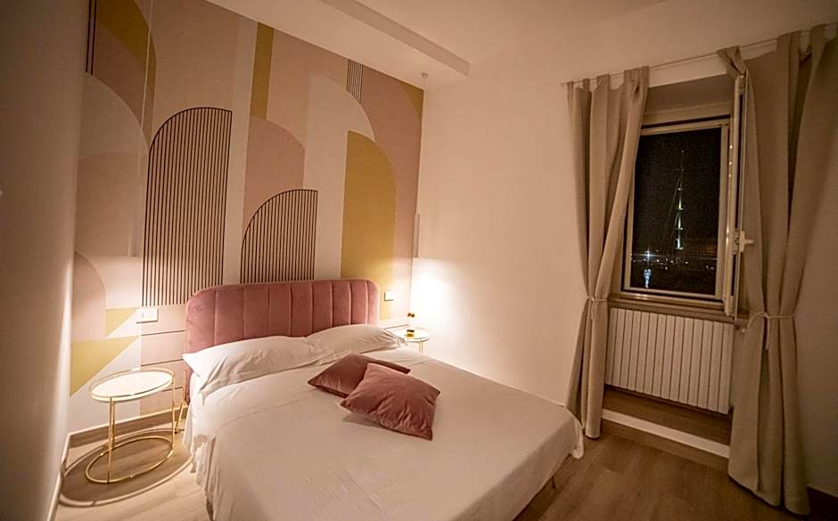 LA BANCHINA LUXURY SUITES