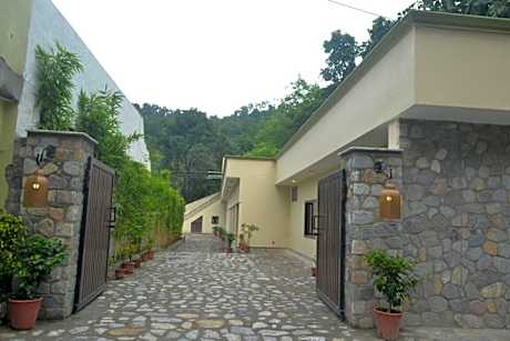 Corbett Comfort Lodge