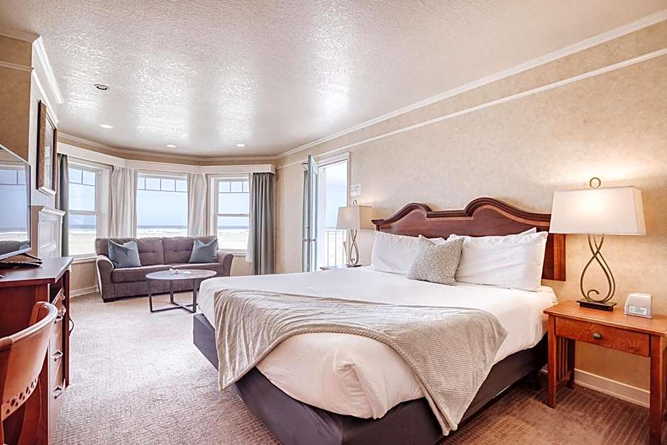 Inn of the Four Winds Seaside Oceanfront