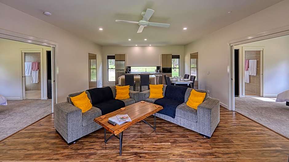 Quaffers on Storm King