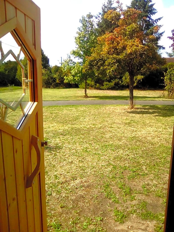 LES TONNEAUX DE L'EURE LOGEMENT INSOLITE