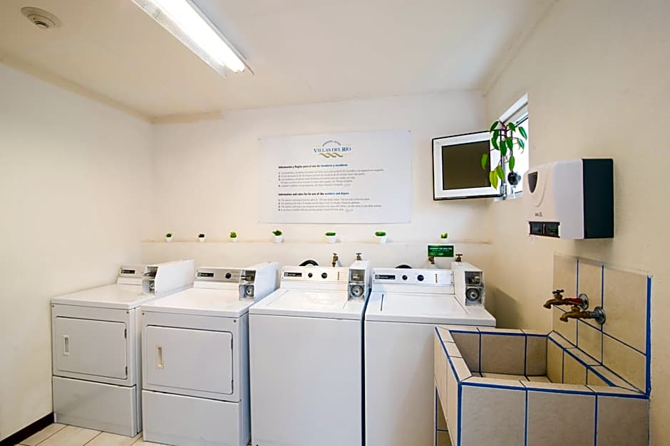 Apartotel & Suites Villas del Rio