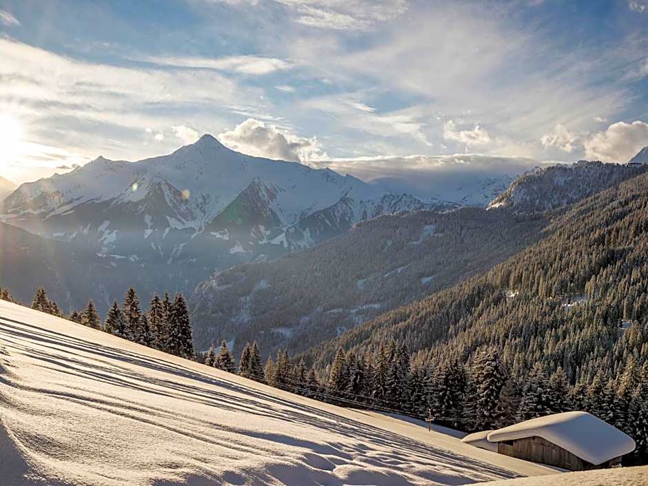 Hotel Bergkristall Zillertal - Adults Only