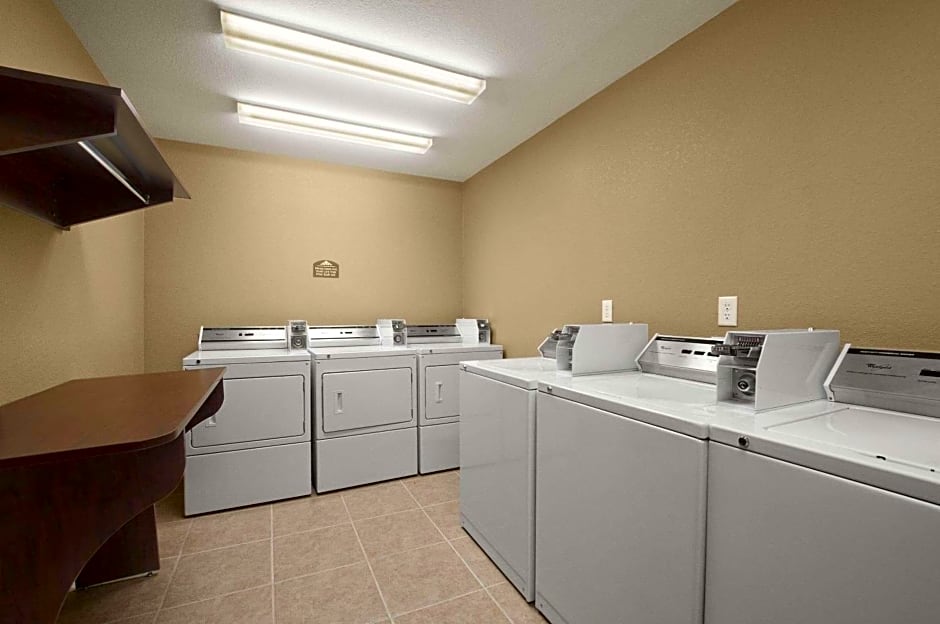Microtel Inn & Suites Gonzales TX