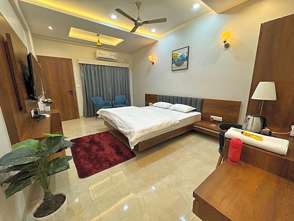 Hotel Atithi Inn Akluj