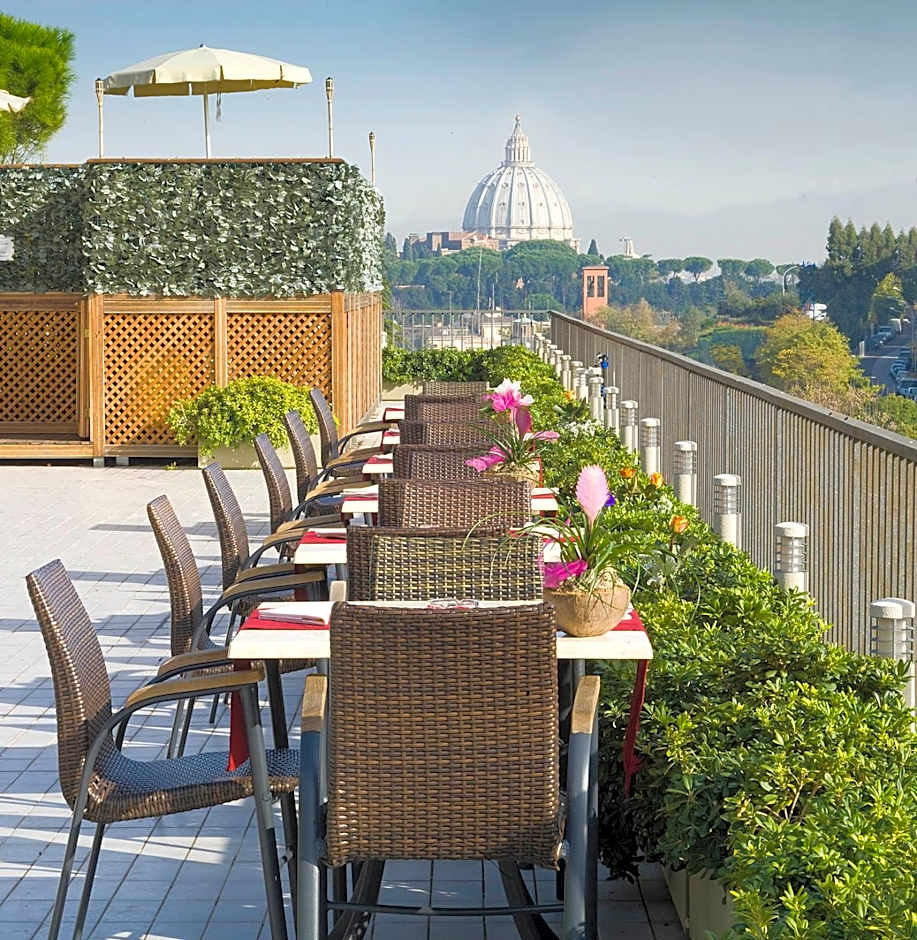 Cardinal Saint Peter Hotel